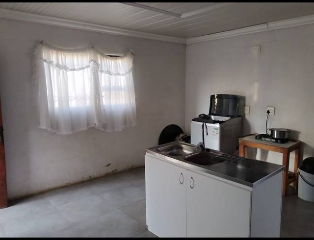 3 BEDROOM HOUSE FOR SALE IN SEBOKENG ZONE 17